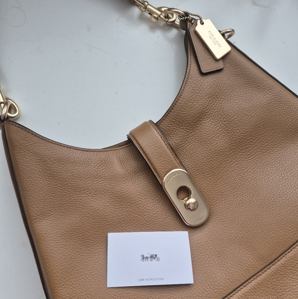 Coach Amber Saddle Brown Leather Hobo Shoulder Bag with Gold Accents - Picture 4 of 10